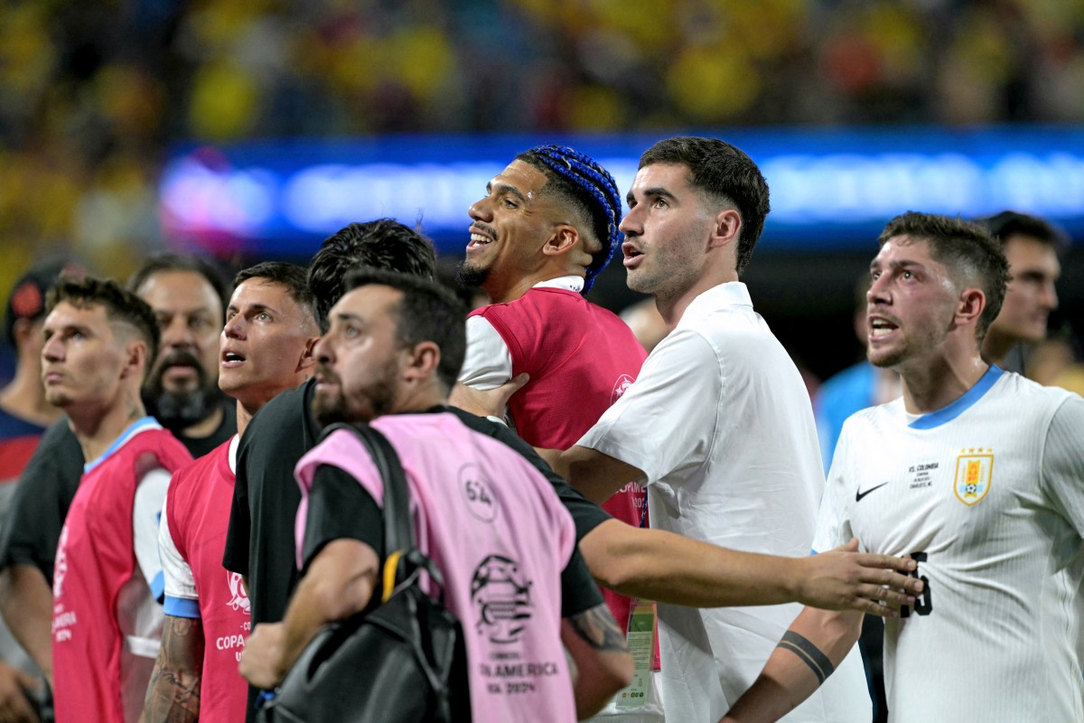 Pelea de Colombia vs. Uruguay: sancionaron a jugador por atacar a miembro de la FCF.
