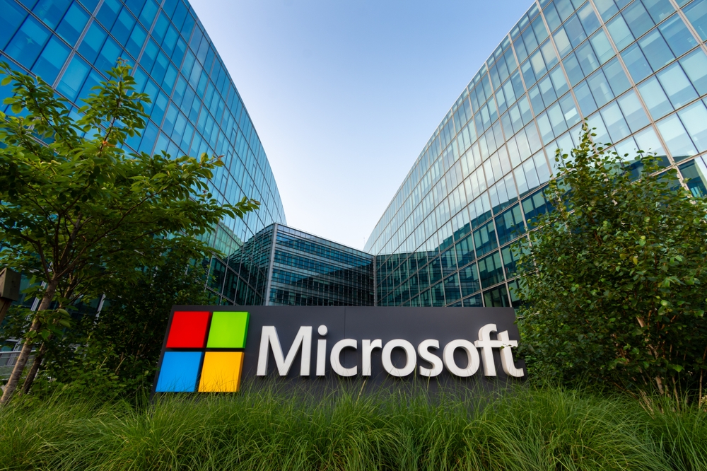 Microsoft habló de fallo informático global que afecta transporte y emergencias