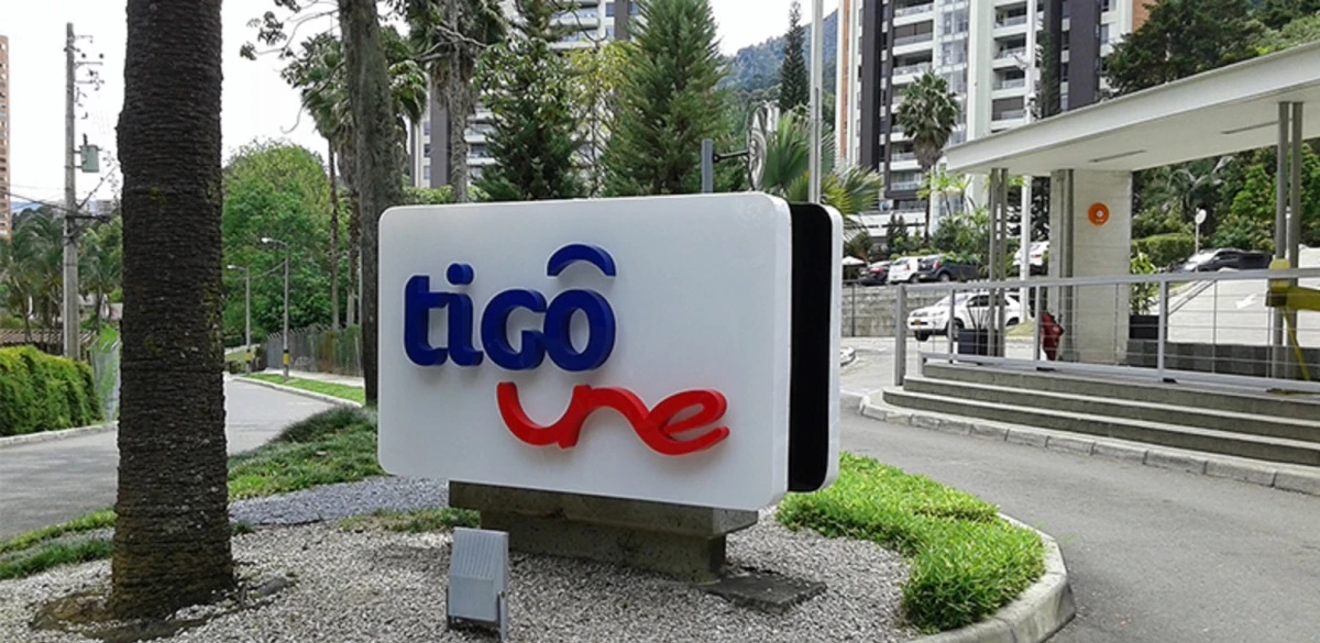 Posible venta de Tigo-UNE: alcalde de Medellín radicó acuerdo para vender parte de la empresa y dejan preocupación por palta que dejaría negocio.
