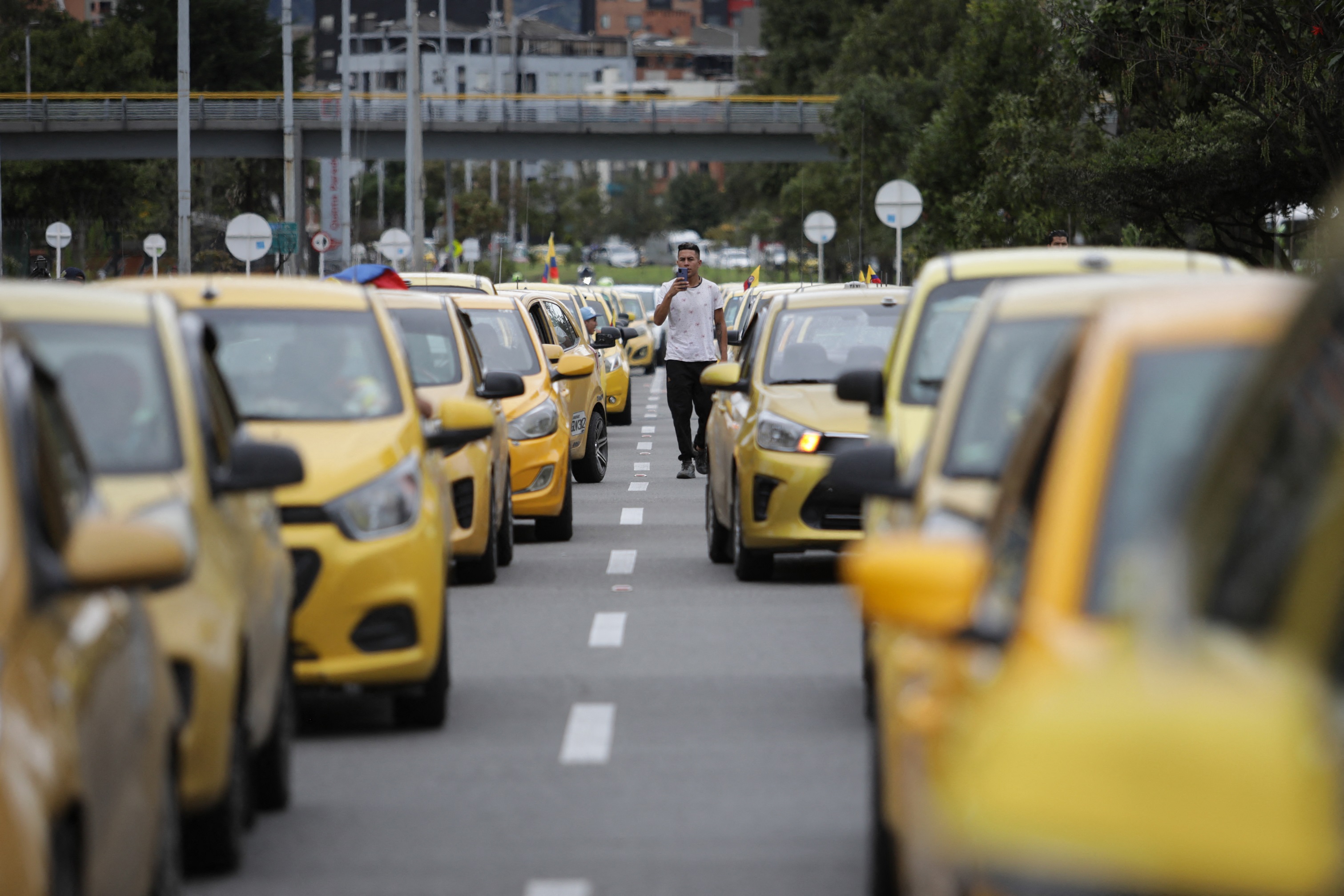Paro de taxistas hoy en Bogotá en vivo: actualización y últimas noticias.