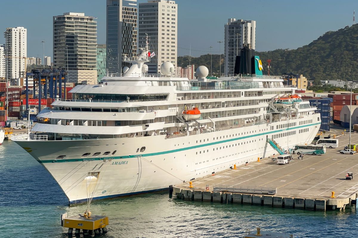 Cartagena volverá a recibir y cruceros para la temporada  2025-2026 de la marca Royal Caribbean