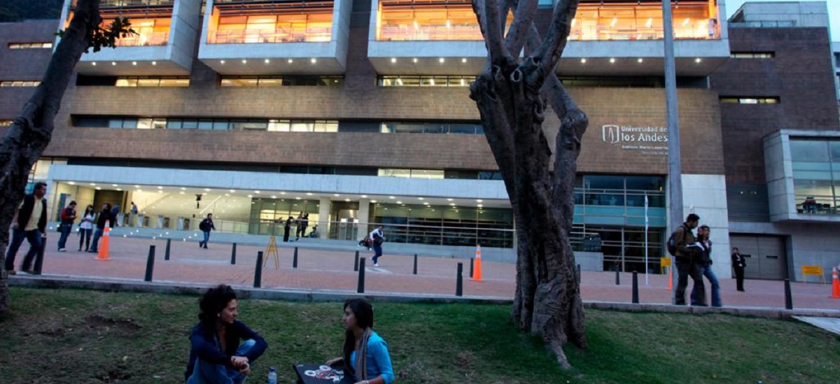 ¿Qué becas ofrece la Universidad de los Andes? 