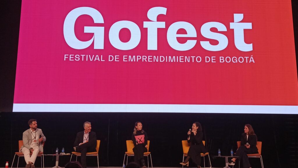 El evento estará acompañado por panelistas, emprendedores y más / Foto: Pulzo