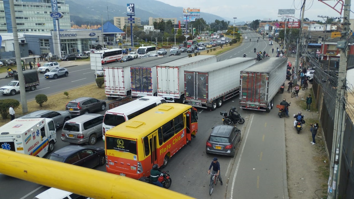 Asocapitales pide acuerdo entre Gobierno y camioneros para acabar con bloqueos