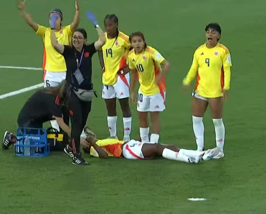 Golpe de Yunaira López.