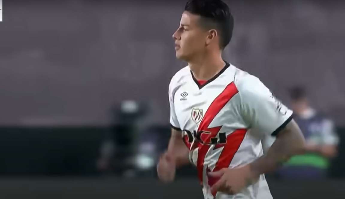 Foto de James Rodríguez, en nota de qué pasó con el colombiano en Rayo Vallecano vs Atlético de Madrid hoy en Liga