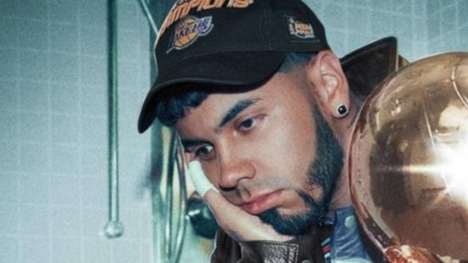 Anuel AA fue víctima de un millonario robo: se metieron a su casa en Miami