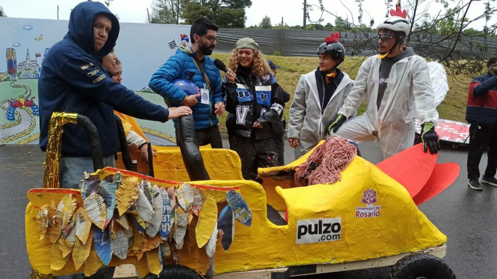 Pollomóvil de Pulzo en Red Bull Balineras Race 2024 /Foto: Pulzo.