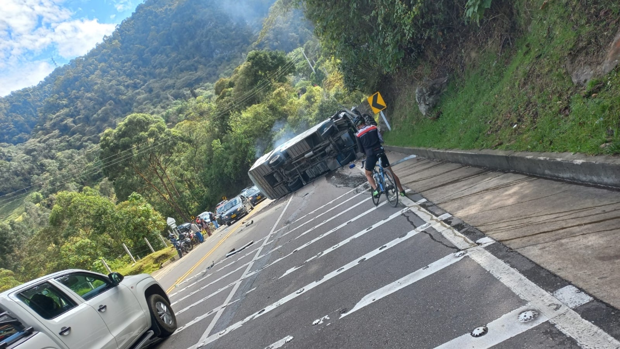 Bus accidentado en La Mesa: detalles de quién es el dueño y cuándo comenzó a operar en las vías