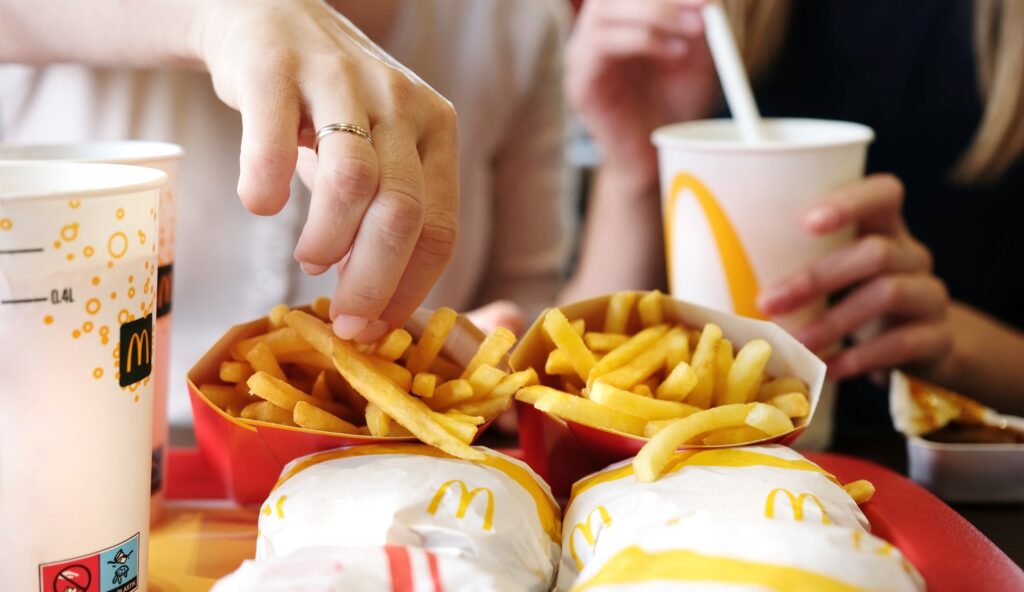 McDonalds y el cambio en su cajita feliz.