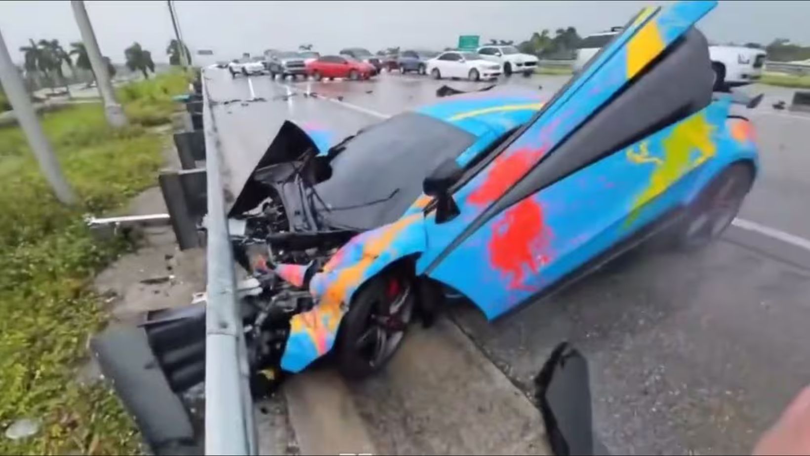 Jack Doherty tuvo fuerte accidente en Miami y terminó destruyendo su McLaren 