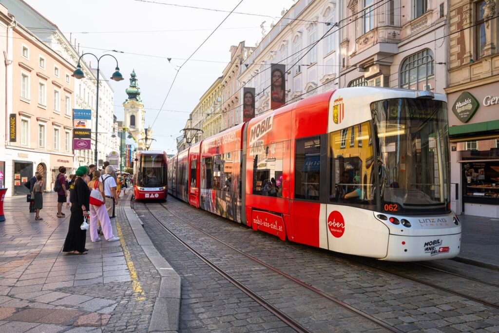 Tranvia en Europa. / Shutterstock