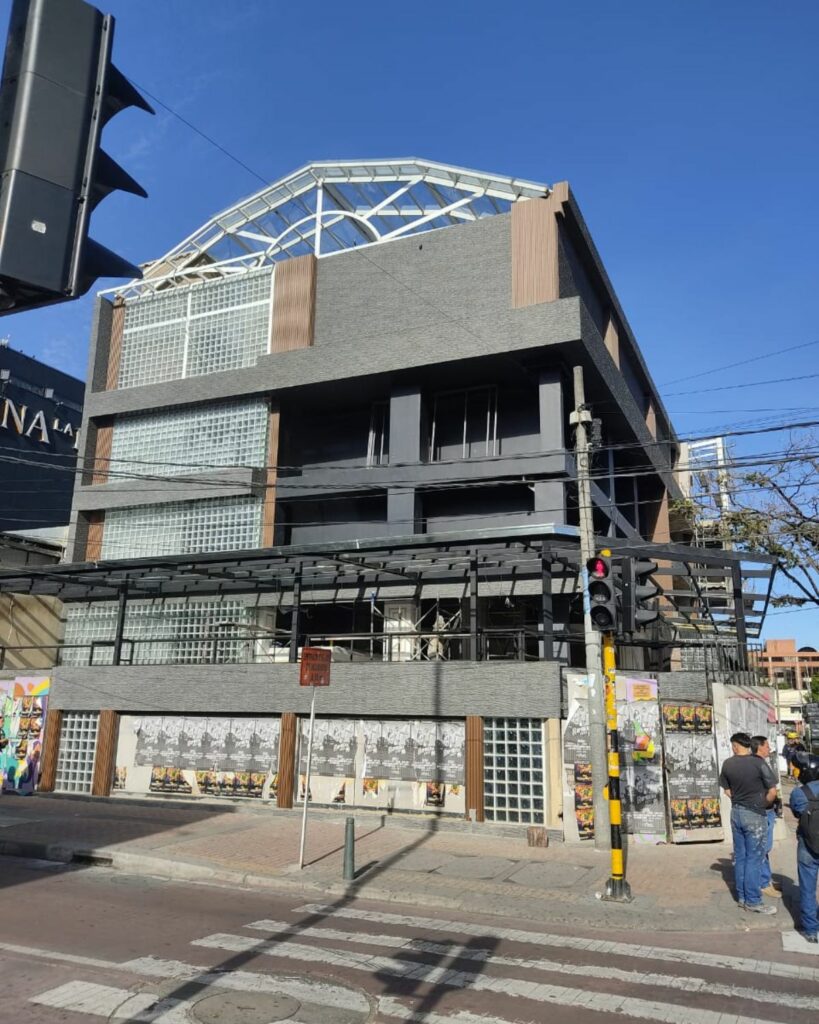 Así se ve en la actualidad el bar Hotel V, último lugar en el que vieron a Luis A. Colmenares