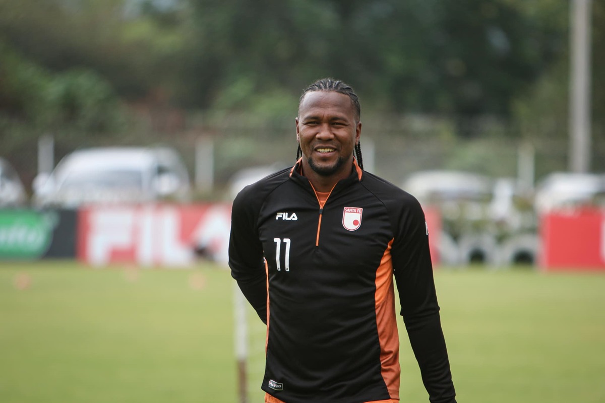 Hugo Rodallega tiene el sueño intacto de jugar en América de Cali y le sacó la piedra a hinchas de Santa Fe. El delantero no abandona su ilusión.