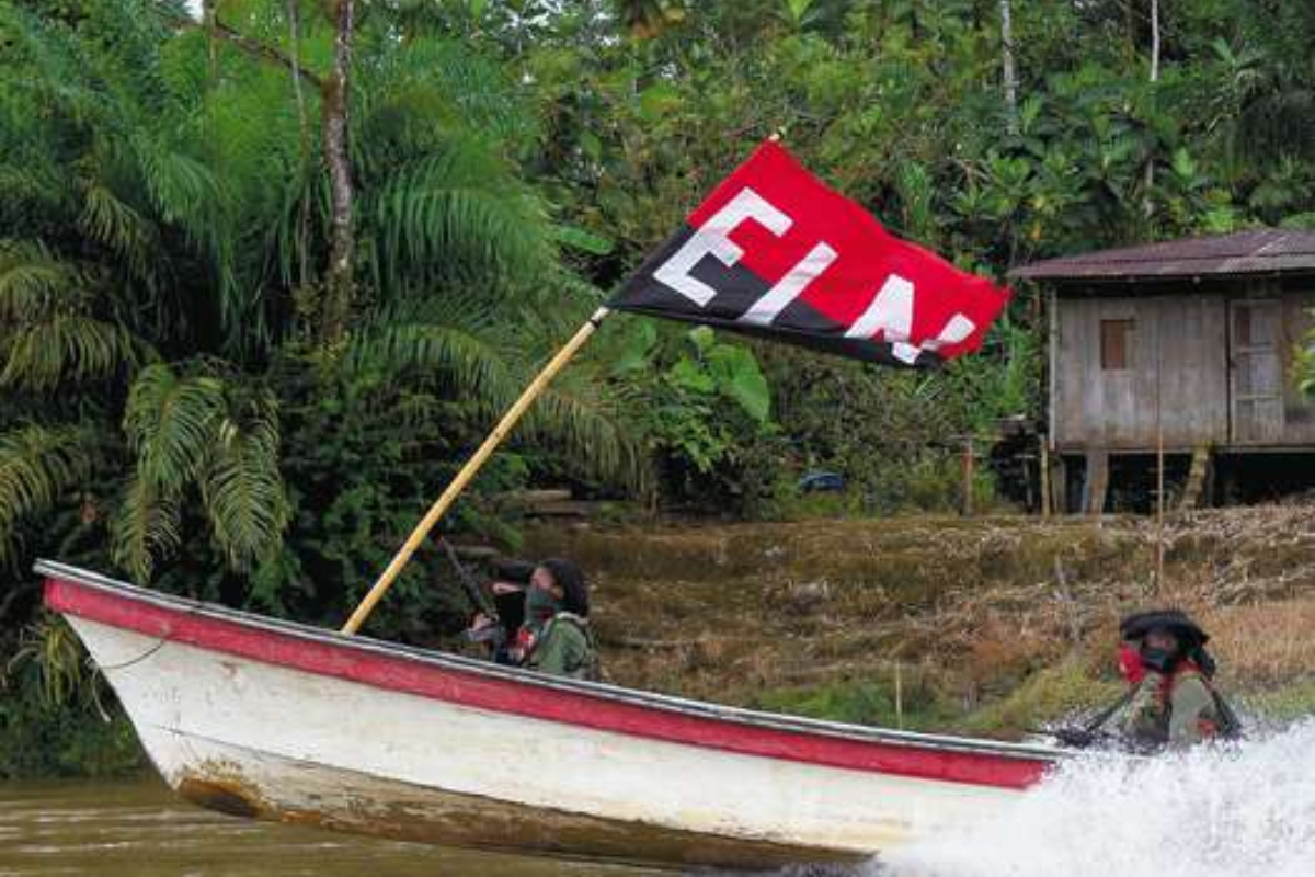 Eln levantó paro armado en Chocó y advirtió a habitantes de desplazarse