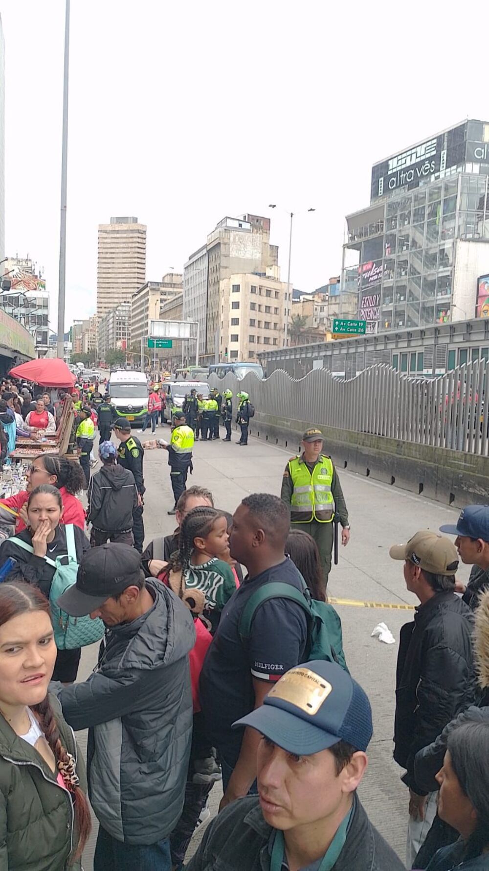 Momentos luego de una balacera en San Victorino, Bogotá, que dejó dos muertos