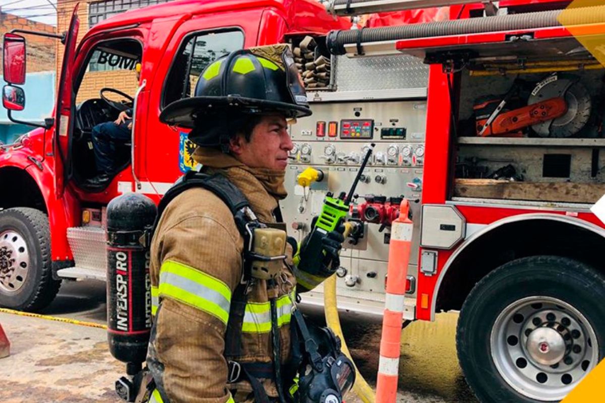 Una grave explosión se registró hoy 18 de noviembre en el norte de Bogotá: bomberos confirmaron 6 personas heridas tras el accidente.