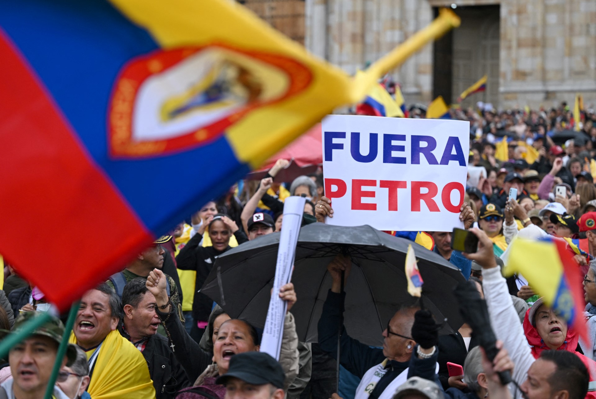 Marchas en Bogotá contra gobierno Petro dónde hay trancones y cómo está Transmilenio