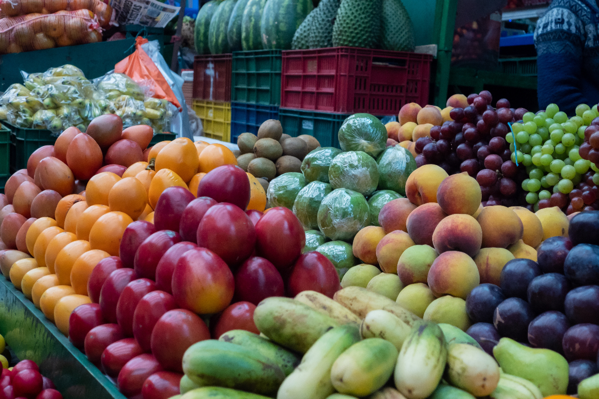 Aviso para quienes compran frutas en Colombia por disparada que se pegó el negocio. El país está importando de varios lados. 