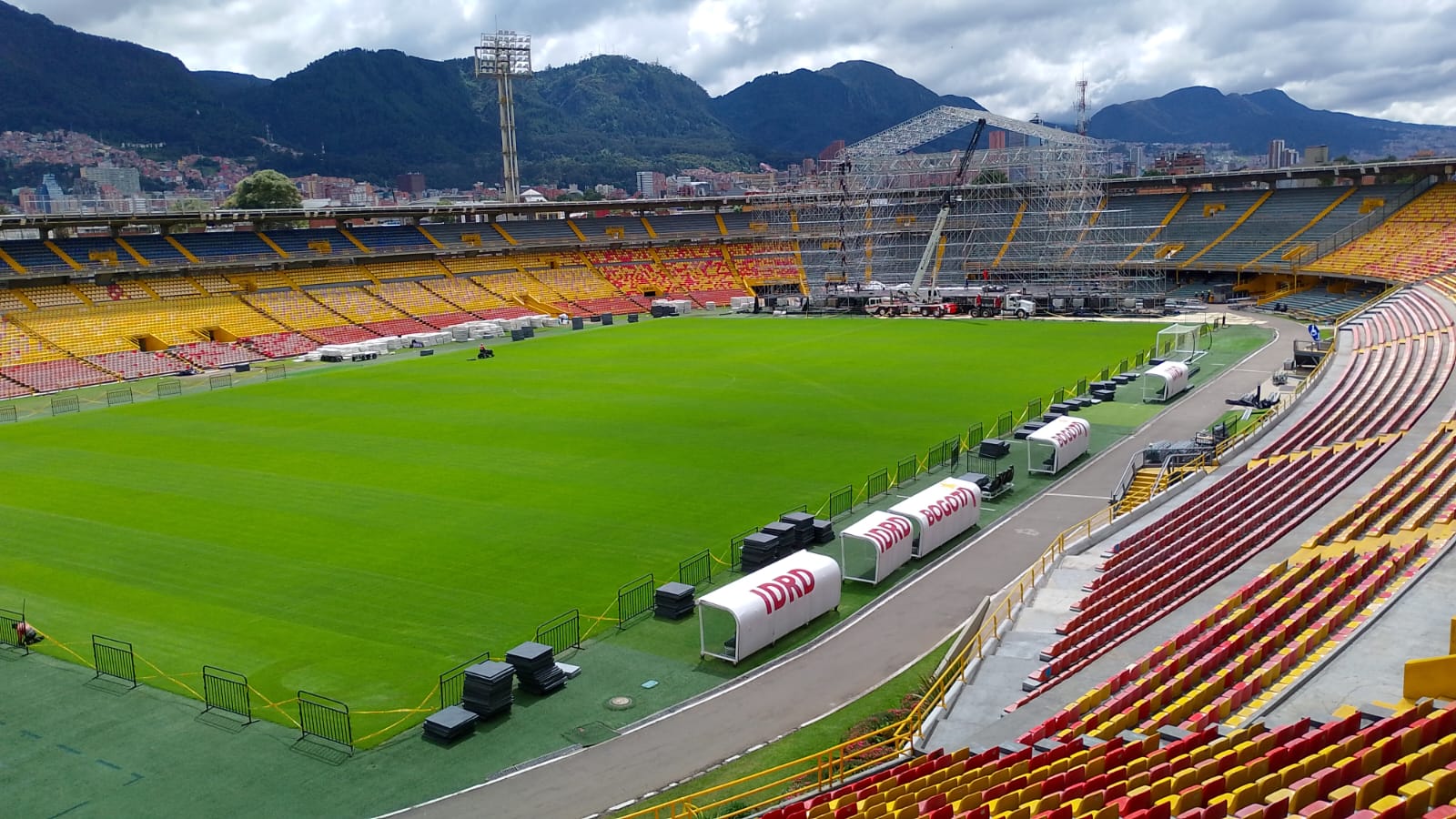 Así quedó El Campín después de Maiden.