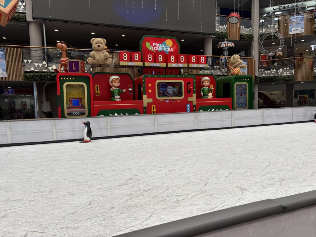 Pista de hielo de Plaza de Las Américas.