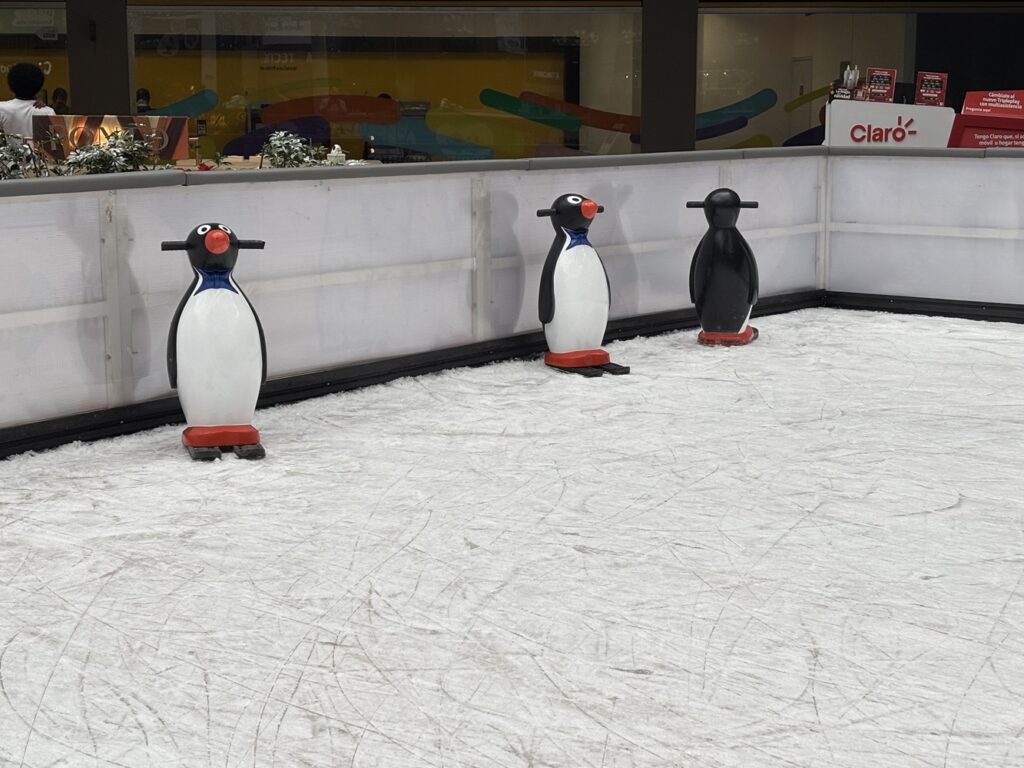 Pista de hielo de Plaza de Las Américas.