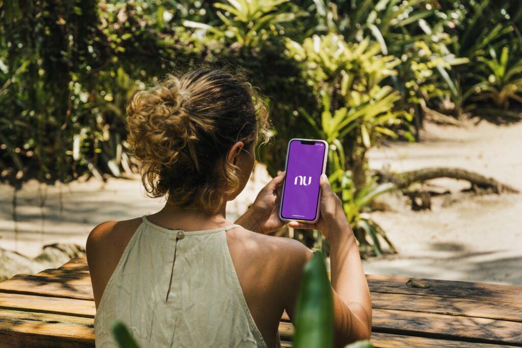 Cambios en rendimientos de Nubank. / Shutterstock