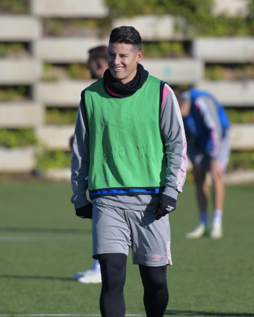 James Rodríguez en el entrenamiento del Rayo Vallecano.
