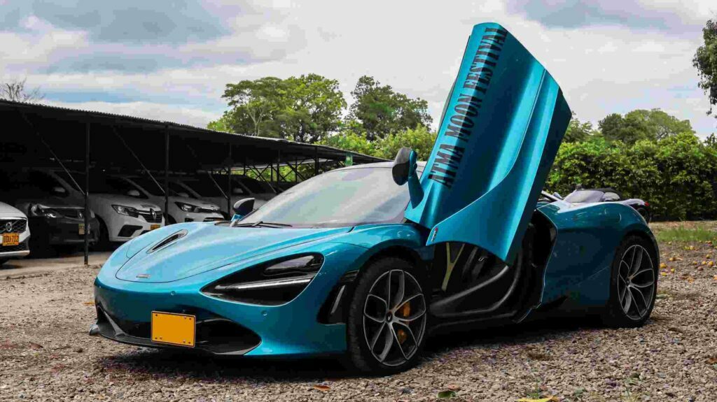 Carro McLaren que está subastando el Gobierno/Foto: SAE.