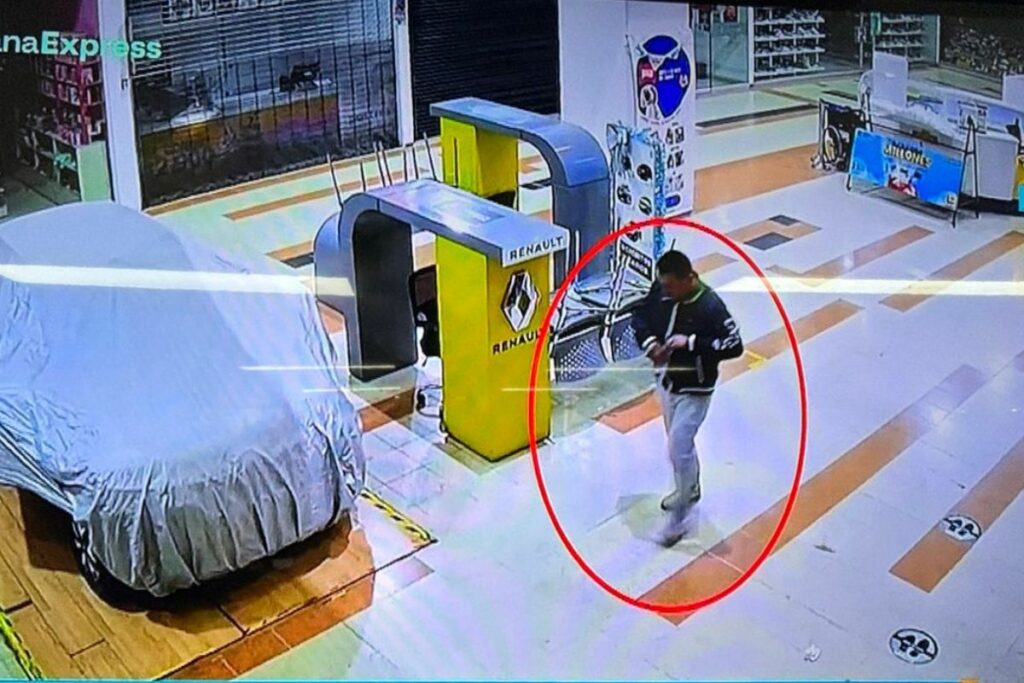 Fotos muestran cómo murió en centro comercial Tintal Plaza hombre que cayó / Foto Canal RCN