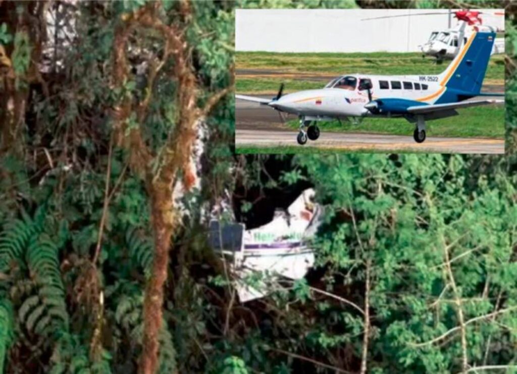 Foto que se hizo viral del accidente aéreo en Antioquia. Foto: El Colombiano.