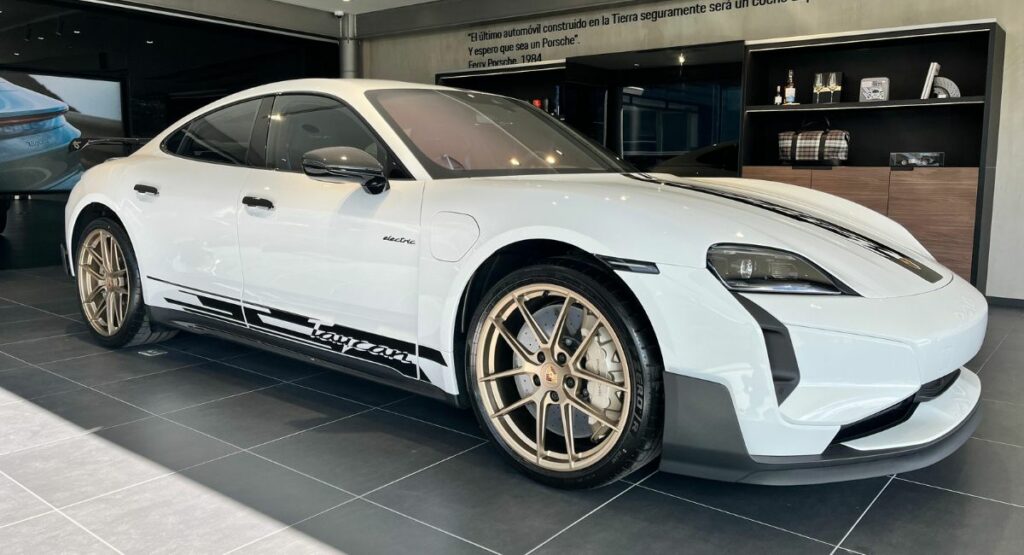Porsche Taycan GT / Pulzo