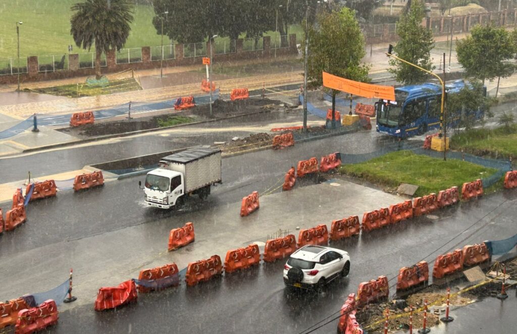 Bogotá noticias: aguacero en Día sin carro afecta a trabajadores en empresas/Foto: Pulzo.