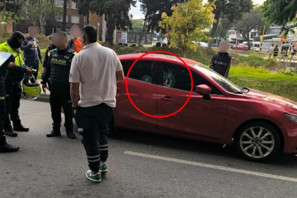 Impactos de bala en carro de víctimas de intento de sicariato. Foto: Redes sociales