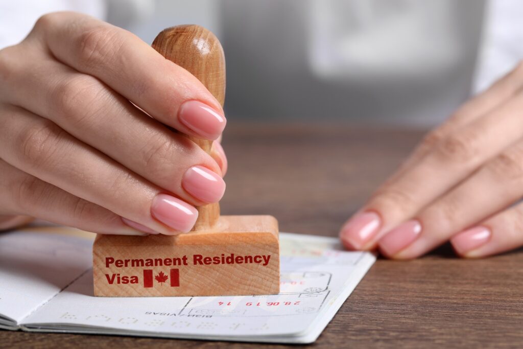 Colombianos en Canadá. / Shutterstock