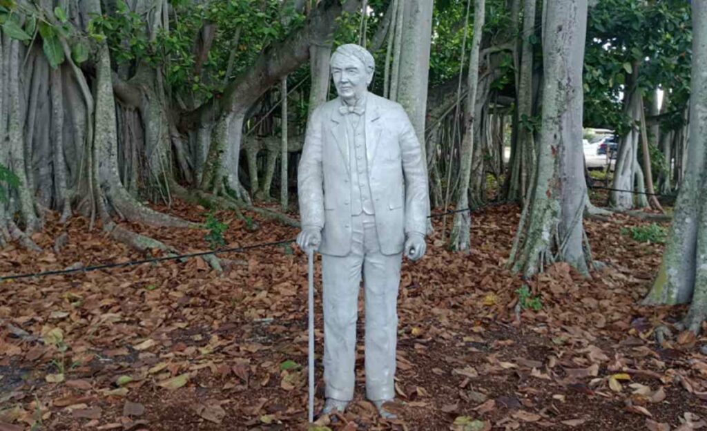 Estatua Thomas Alba Edison, museo en Fort Myers (Florida)./ Óskar Ortiz (Pulzo)