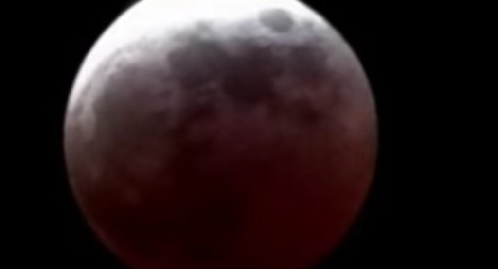 Eclipse Lunar