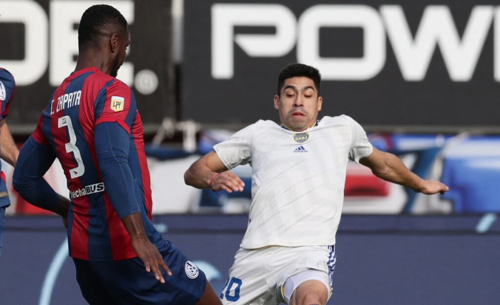 San Lorenzo, sancionado por Fifa por caso Cristian Zapata/Foto: AFP.