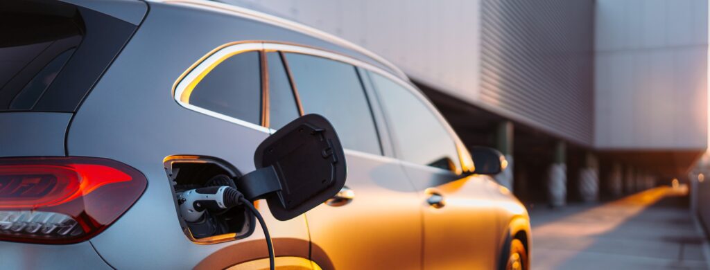 Carros eléctricos. / Shutterstock