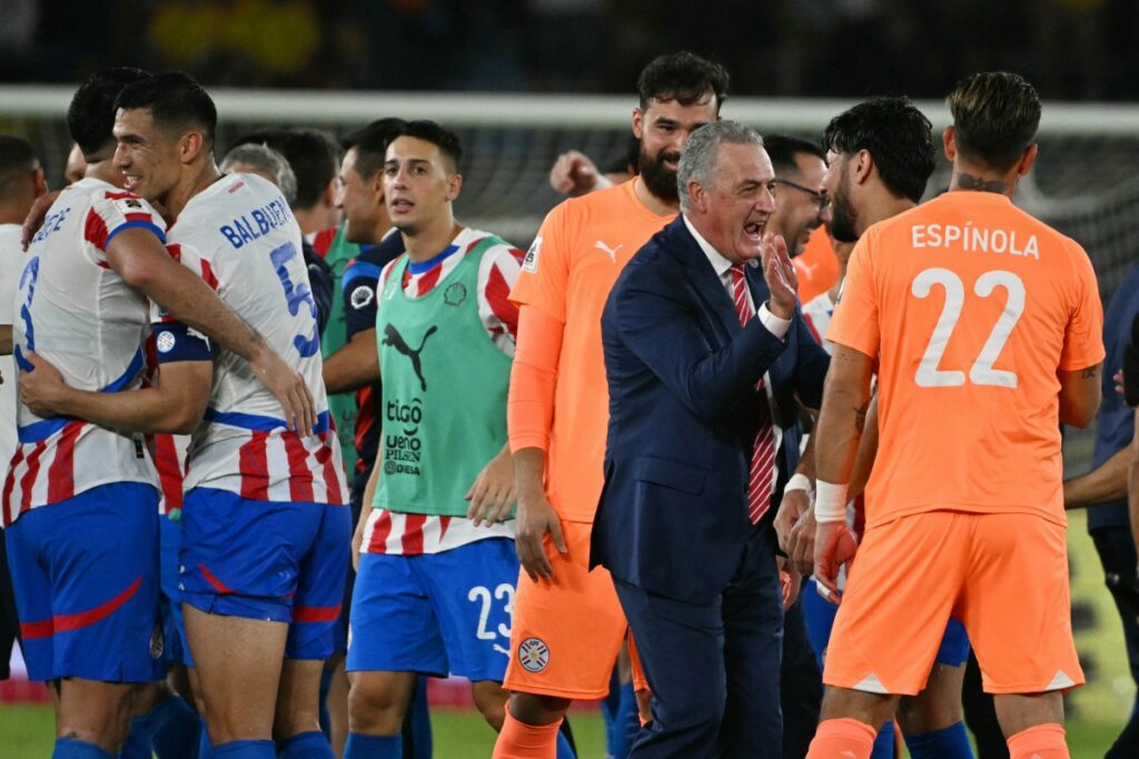 Gustavo Alfaro. técnico de Paraguay/Foto: AFP.