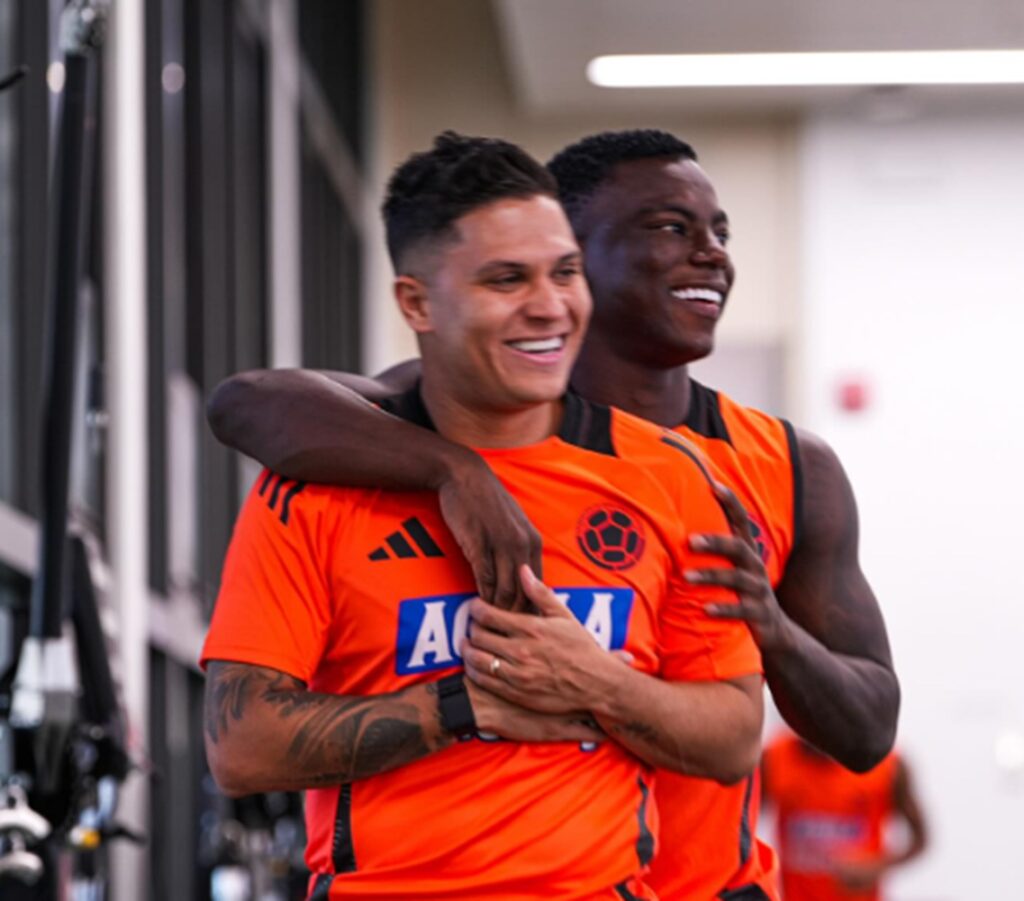 Juan Fernando Quintero y Marino Hinestroza. / IG: @Marii_angulo