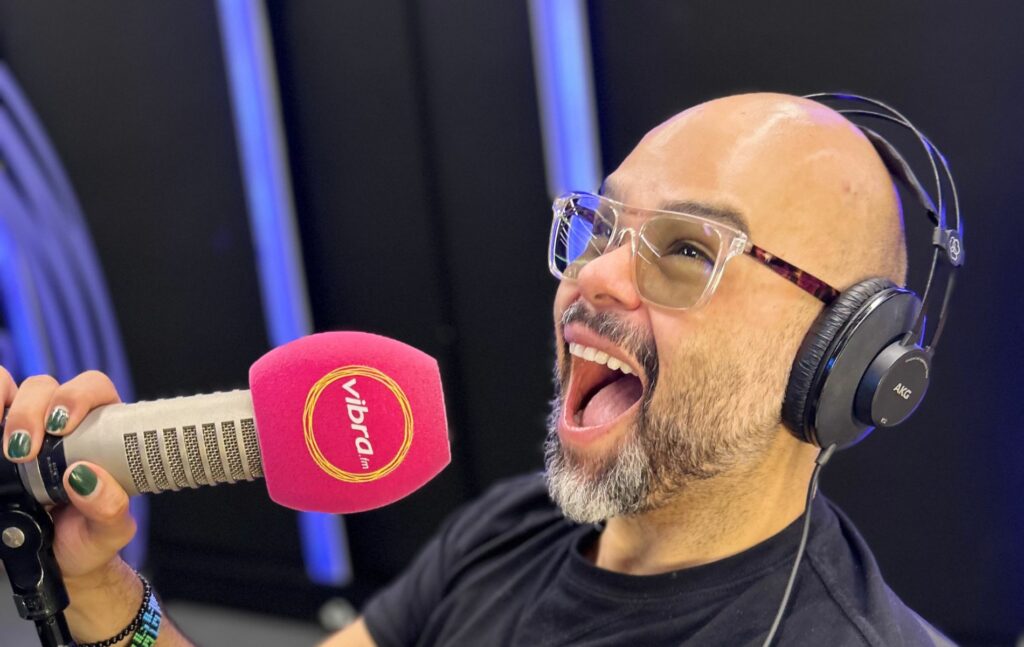 Carlos Vargas en Vibra FM.