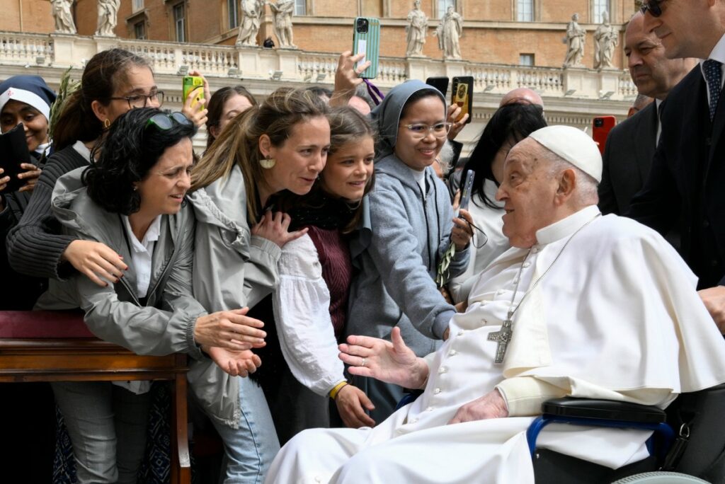 Papa Francisco apareció este Domingo de Ramos / AFP