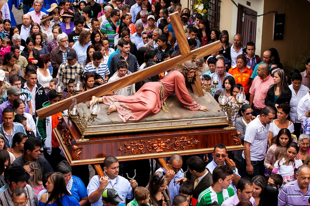 Procesión de Semana Santa en El Retiro, Antioquia / Shutterstock