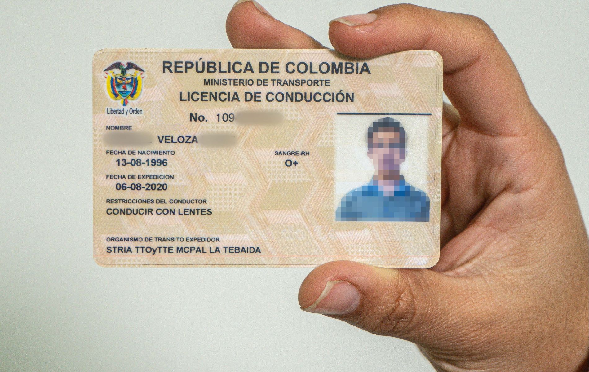 Licencia de conducción vencida y lío para conductores entre 30 y 50 años