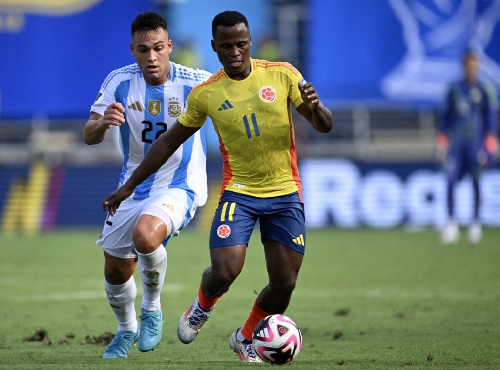 Jhon Arias vs. Argentina / AFP