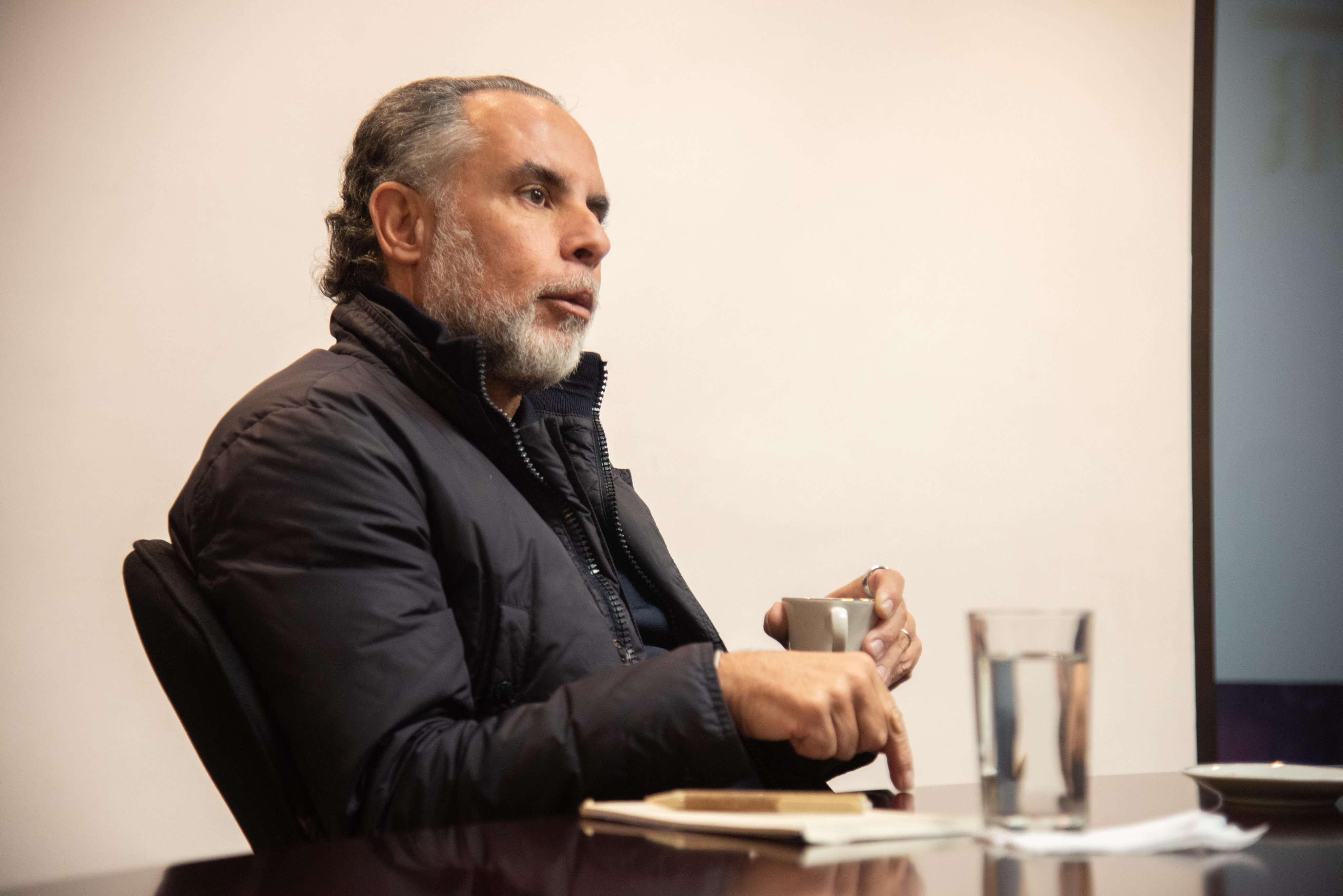 Armando Benedetti estudió Comunicación Social y Periodismo.