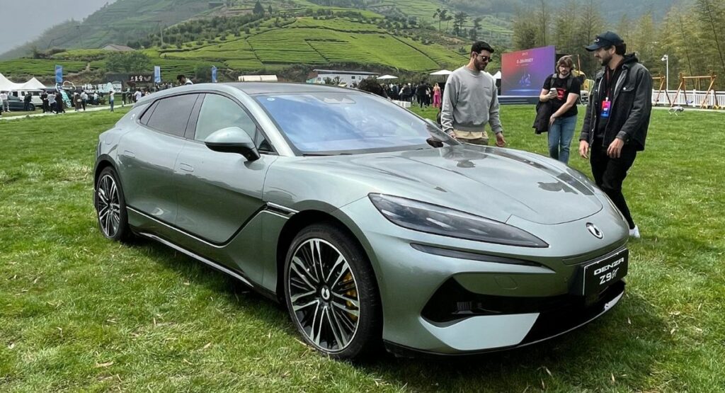 Denza Z9 GT / Pulzo