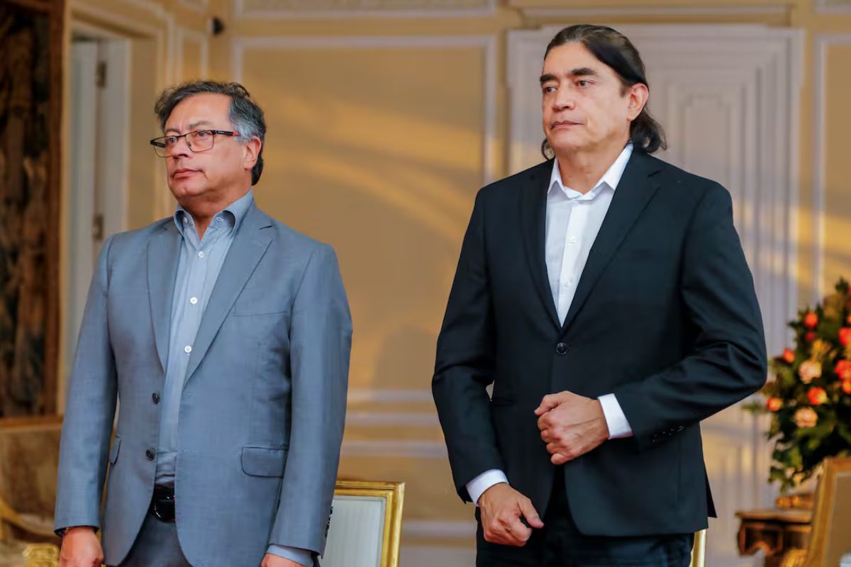 Colombia Humana se le plantó a Gustavo Petro por regaño a Gustavo Bolívar en público durante un evento: "Personal y no apropiado". 