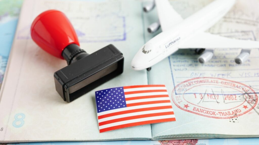 Visa / Shutterstock